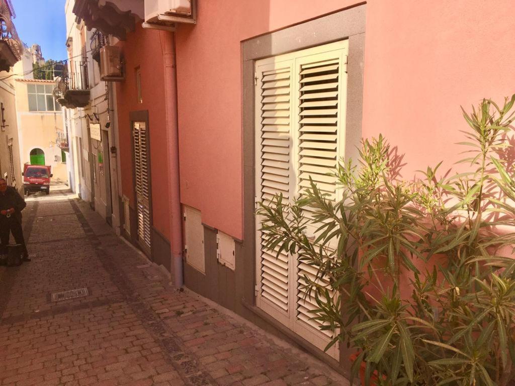 Casa Mafalda B&B Λίπαρι Εξωτερικό φωτογραφία