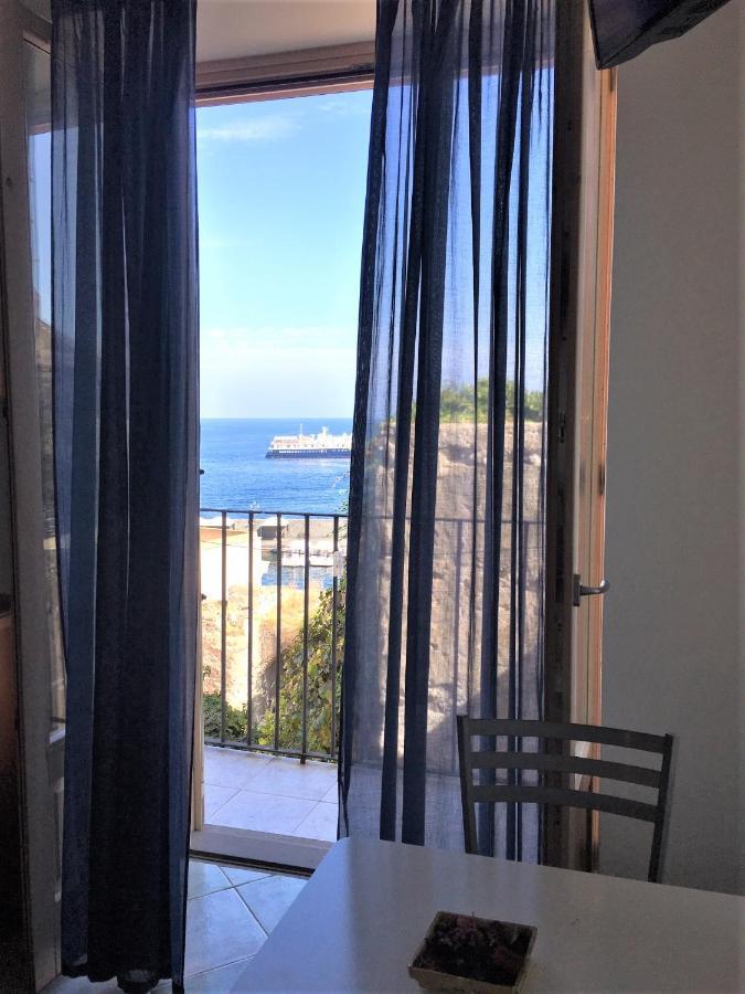 Casa Mafalda B&B Λίπαρι Εξωτερικό φωτογραφία